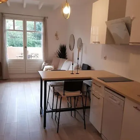 2 Pieces Avc Piscine Lägenhet