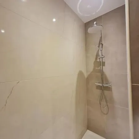 2 Pieces Avc Piscine Lägenhet