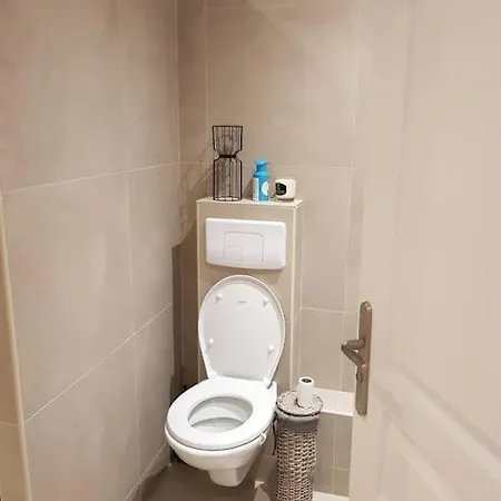 2 Pieces Avc Piscine Lägenhet