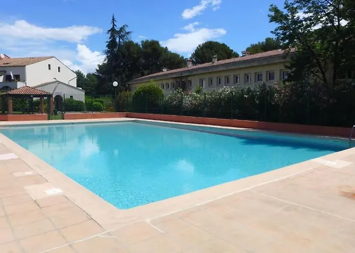 2 Pieces Avc Piscine Apartament *