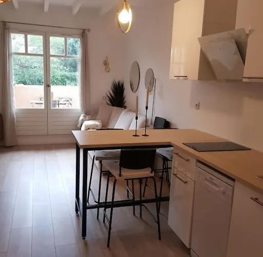 2 Pieces Avc Piscine Apartament