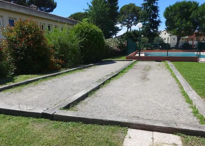 2 Pieces Avc Piscine Villeneuve-Loubet